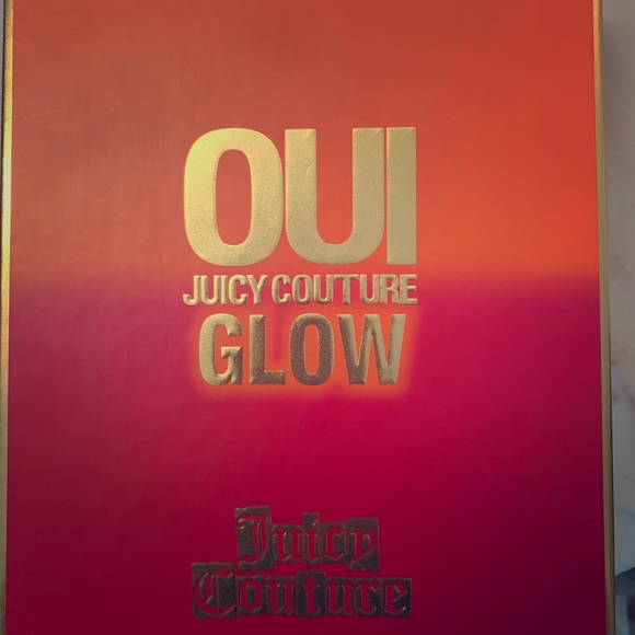 OUI GLOW SET (Juicy Couture) - Picture 1 of 3